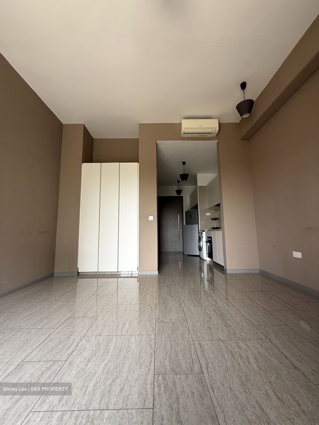 Stratum (D18), Condominium #585743491